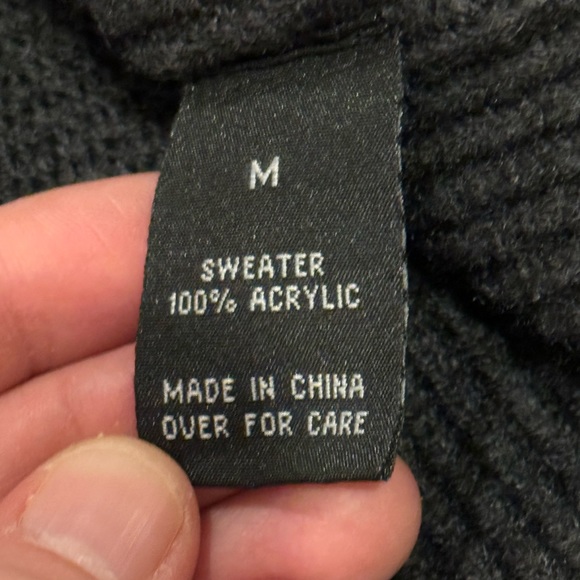 ALYX Black/Gray Quarter Sleeve Button Up Cardigan - Picture 7 of 8